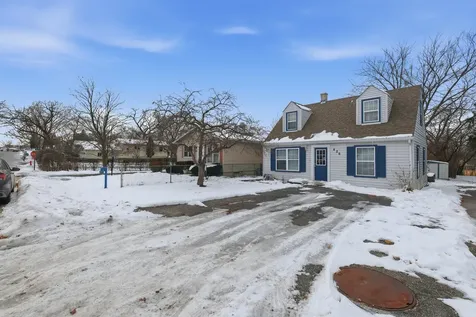 426 Alpine Drive Round Lake IL 60073