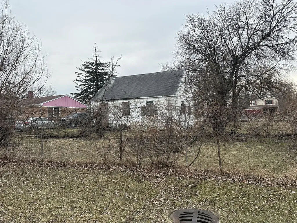 3744 West 137th Street Robbins IL 60472