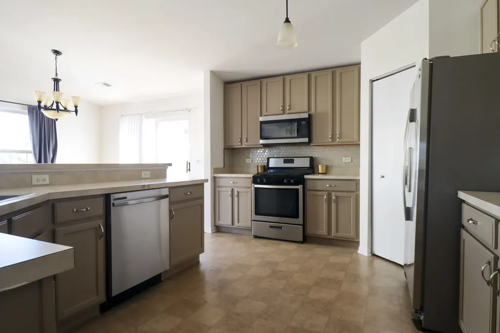 1424 Westhampton Drive Plainfield IL 60586