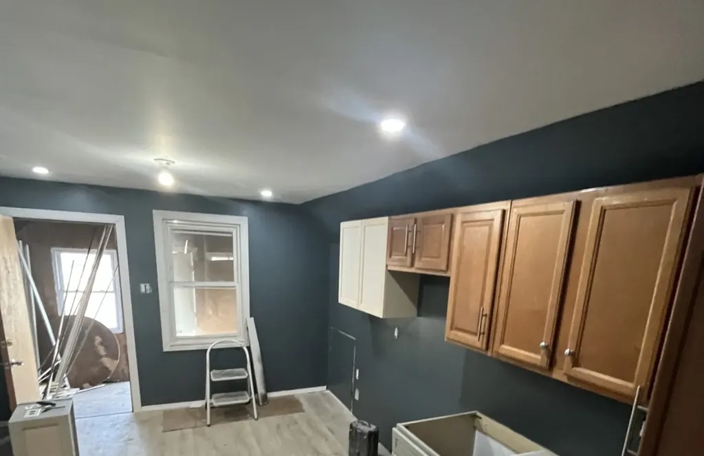 6833 South May Street Chicago IL 60621