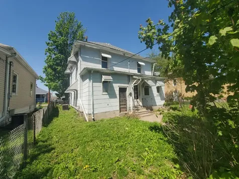 1306 17TH Street East Moline IL 61244