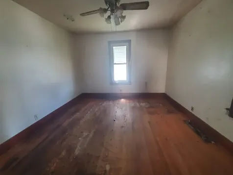 1306 17TH Street East Moline IL 61244