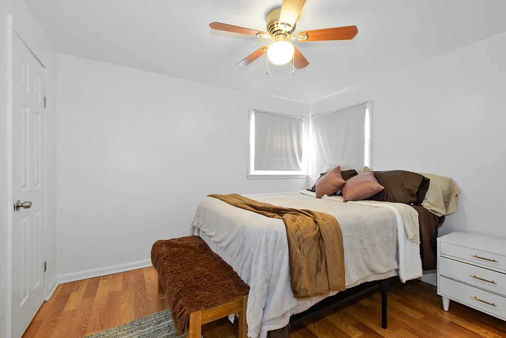 8624 South Maryland Avenue Chicago IL 60619