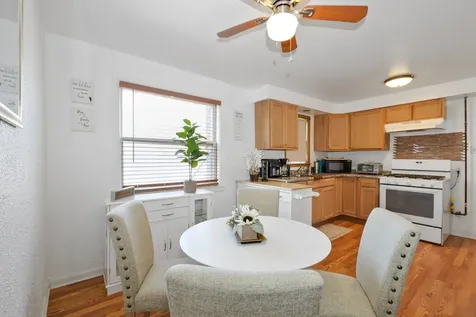 8624 South Maryland Avenue Chicago IL 60619