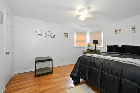 8624 South Maryland Avenue Chicago IL 60619