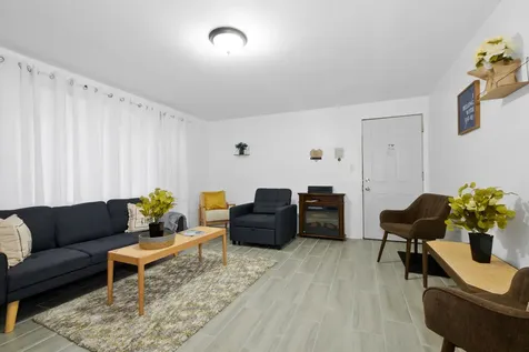 8624 South Maryland Avenue Chicago IL 60619