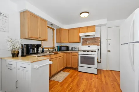 8624 South Maryland Avenue Chicago IL 60619