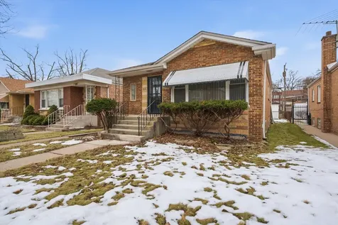 8846 South Dorchester Avenue Chicago IL 60619