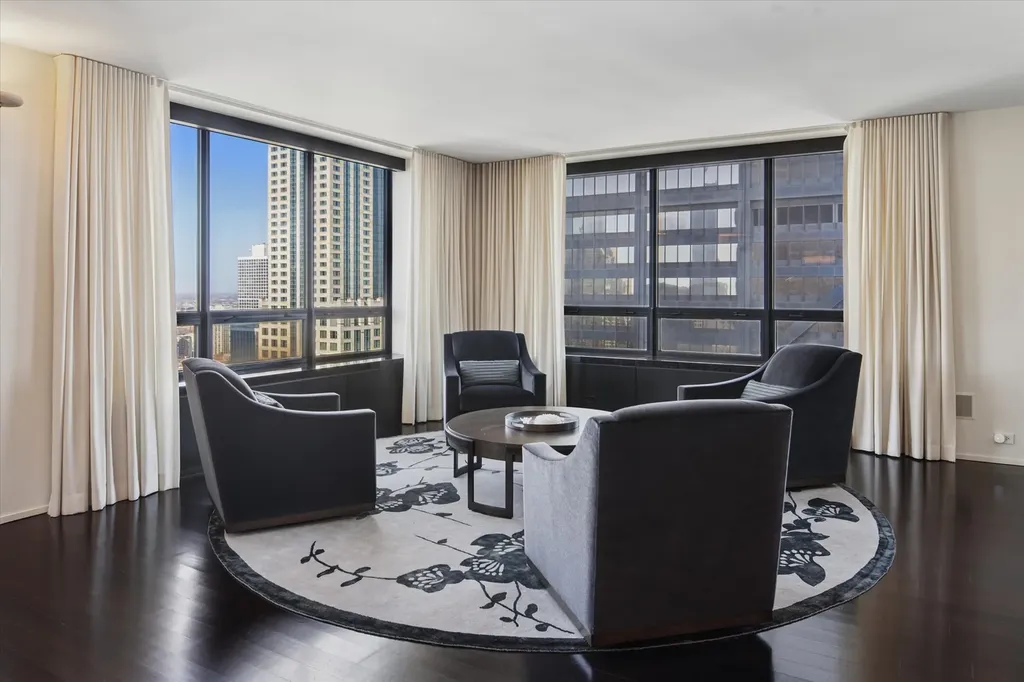 180 East Pearson Street Chicago IL 60611