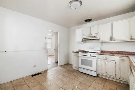 1869 Summit Avenue Kankakee IL 60901