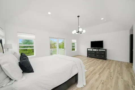 413 North Sycamore Lane North Aurora IL 60542
