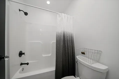 413 North Sycamore Lane North Aurora IL 60542