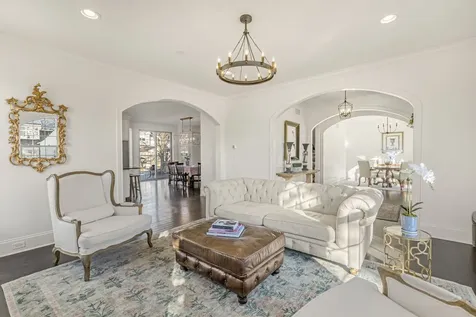 629 Kenwood Avenue Libertyville IL 60048