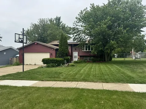 114 West Hawthorne Boulevard Mundelein IL 60060