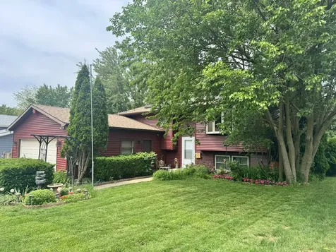 114 West Hawthorne Boulevard Mundelein IL 60060