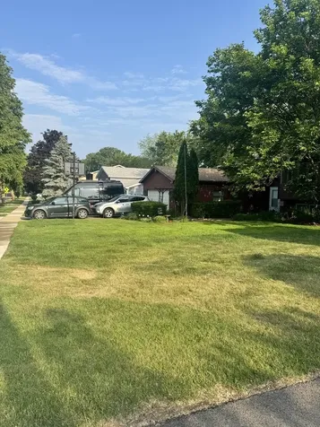 114 West Hawthorne Boulevard Mundelein IL 60060