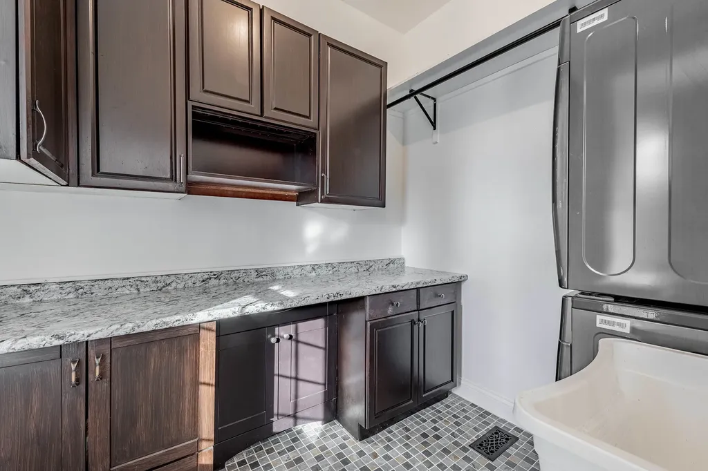 6042 South Marshfield Avenue Chicago IL 60636