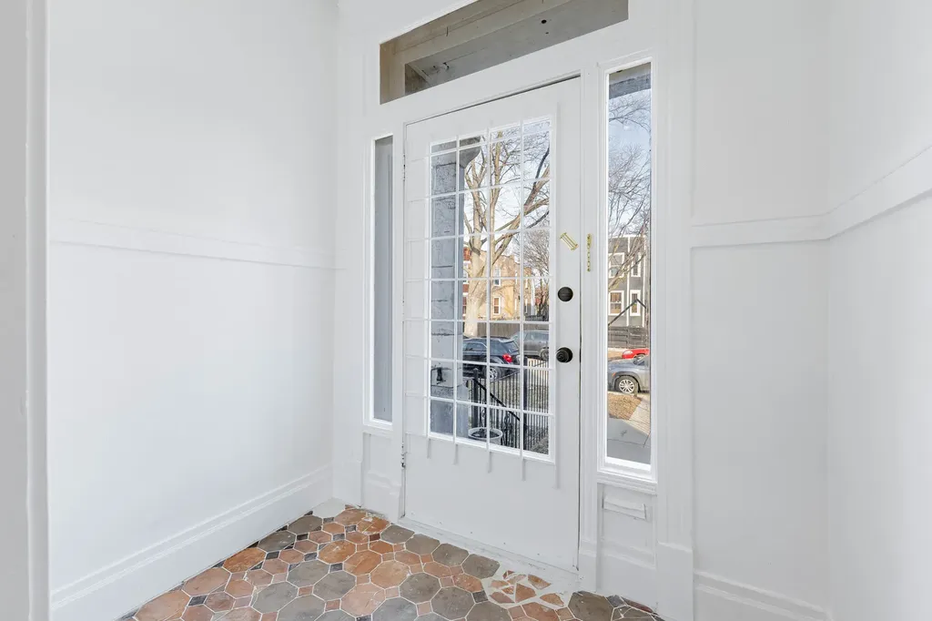 6042 South Marshfield Avenue Chicago IL 60636