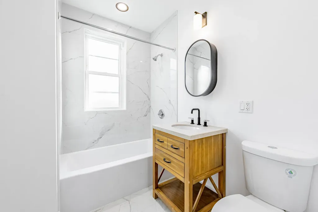 6042 South Marshfield Avenue Chicago IL 60636