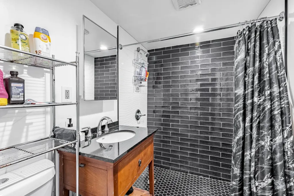 6042 South Marshfield Avenue Chicago IL 60636