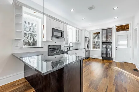 6042 South Marshfield Avenue Chicago IL 60636