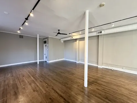 5412 North Clark Street Chicago IL 60640