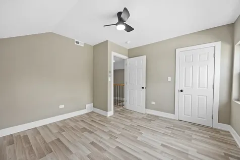 209 North Hunter Street Thornton IL 60476