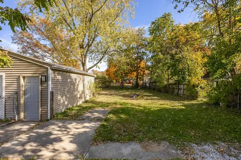 209 North Hunter Street Thornton IL 60476