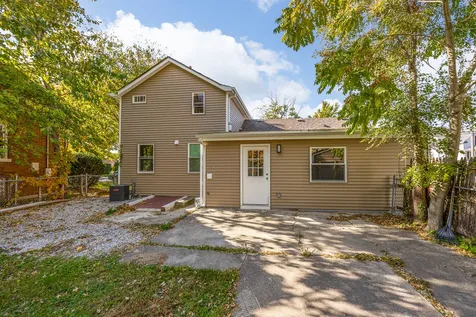 209 North Hunter Street Thornton IL 60476