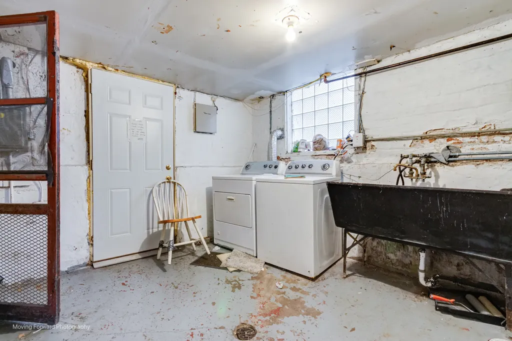 8441 South Aberdeen Street Chicago IL 60620