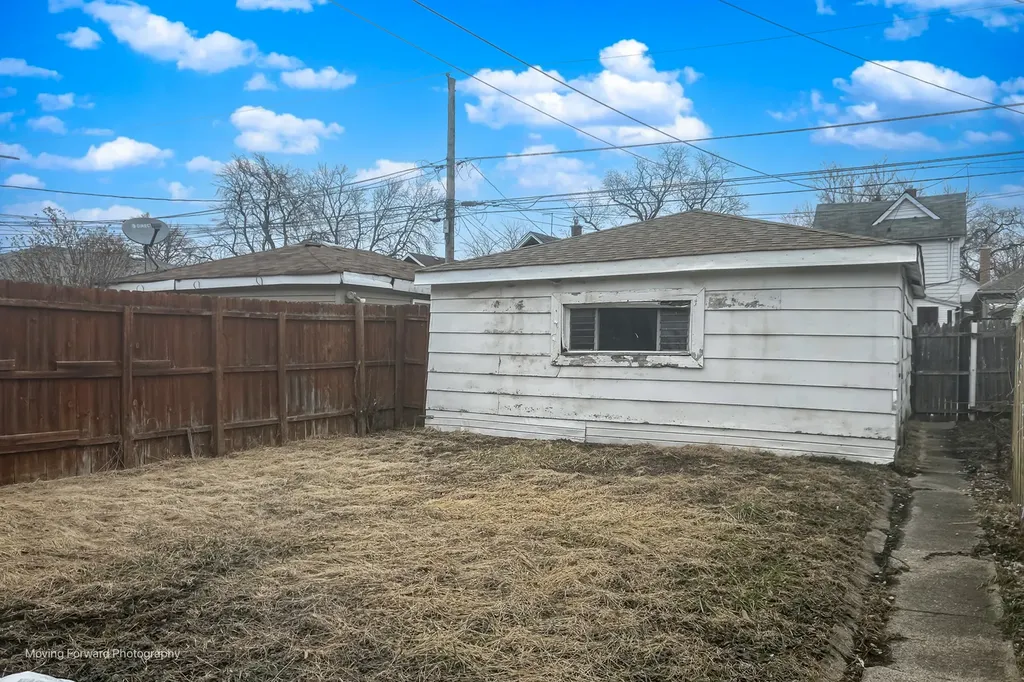 8441 South Aberdeen Street Chicago IL 60620