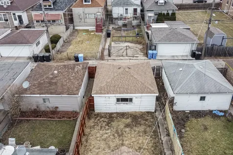 8441 South Aberdeen Street Chicago IL 60620