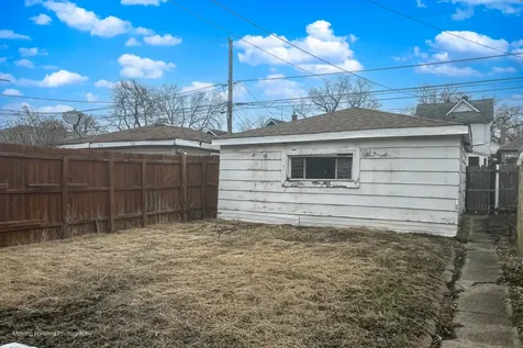 8441 South Aberdeen Street Chicago IL 60620