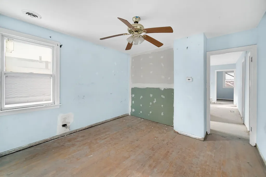 8626 South Kingston Avenue Chicago IL 60617