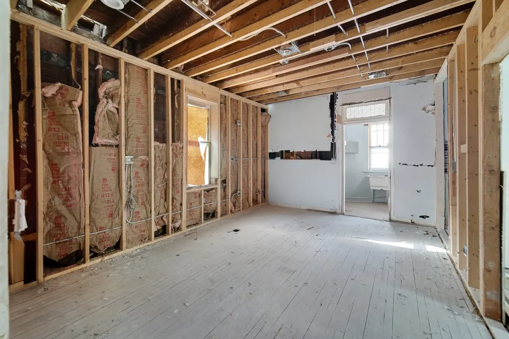 8626 South Kingston Avenue Chicago IL 60617