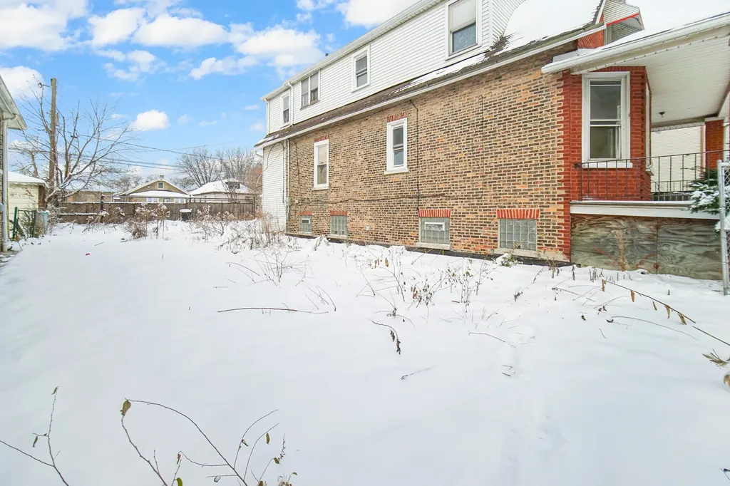 8626 South Kingston Avenue Chicago IL 60617