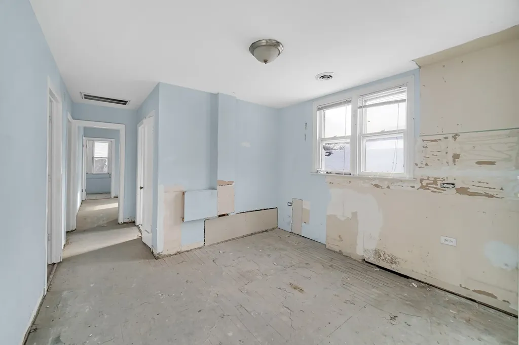 8626 South Kingston Avenue Chicago IL 60617
