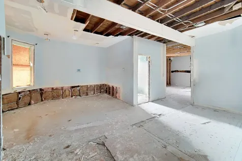 8626 South Kingston Avenue Chicago IL 60617