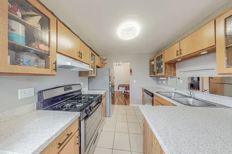 225 Columbia Court Schaumburg IL 60193
