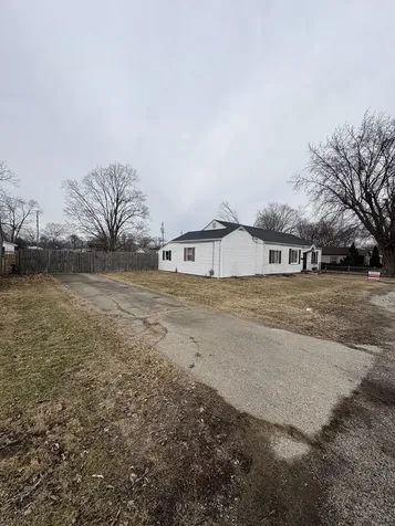 1430 Meitzler Street Tilton IL 61833