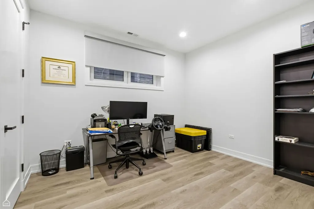 327 South Leavitt Street Chicago IL 60612