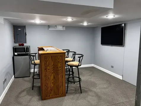406 North Prospect Manor Avenue Mount Prospect IL 60056