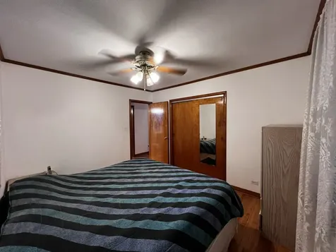 406 North Prospect Manor Avenue Mount Prospect IL 60056