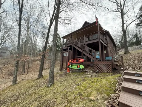 565 Lakeshore Drive N Goreville IL 62939