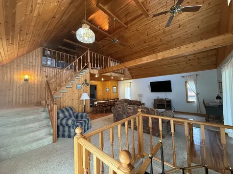 565 Lakeshore Drive N Goreville IL 62939