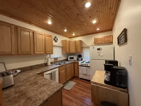 565 Lakeshore Drive N Goreville IL 62939