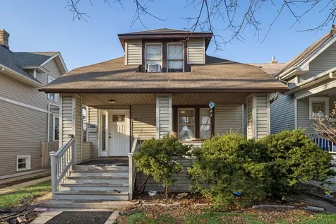 4022 West Eddy Street Chicago IL 60641