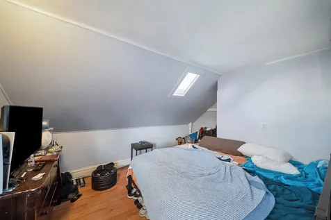 4022 West Eddy Street Chicago IL 60641