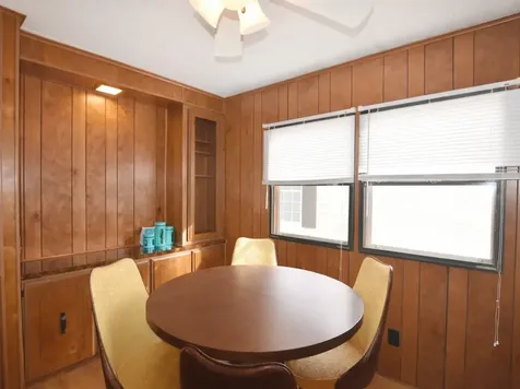 873 Victory Court Justice IL 60458