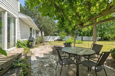 803 1ST Street Manhattan IL 60442